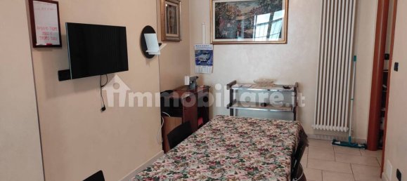 1 bedroom Apartment in Turin, Italy No. 336986 5