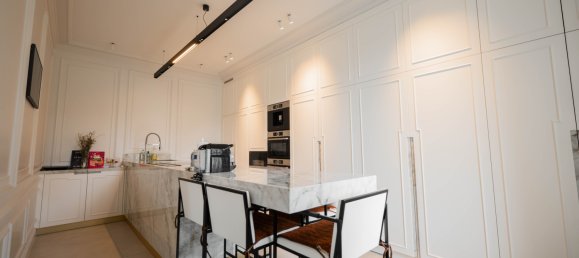 4 bedrooms Duplex in Paris, France No. 350621 4