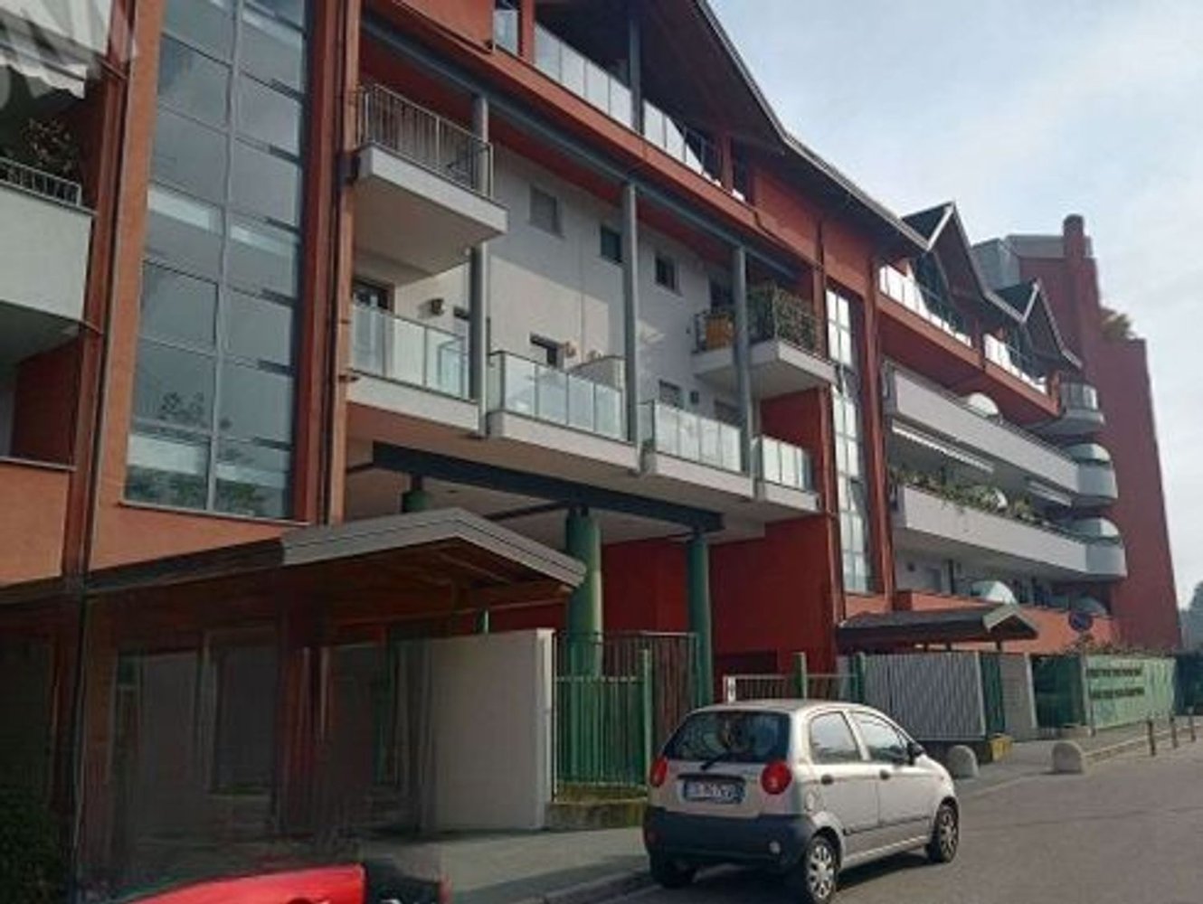2-salle Appartement à Legnano, Italy No. 295453