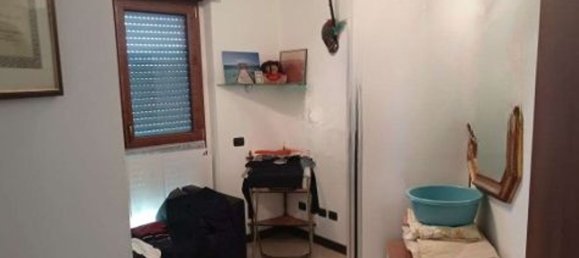 2-salle Appartement à Legnano, Italy No. 295453 8
