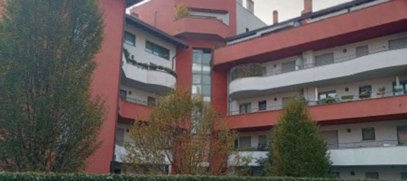 2-salle Appartement à Legnano, Italy No. 295453 13