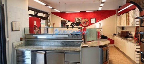 2-salle Propriété commerciale à Carpi, Italy No. 61250 2