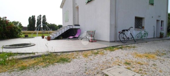 2 Schlafzimmer Villa in Pegognaga, Italy, Nr. 341885 12