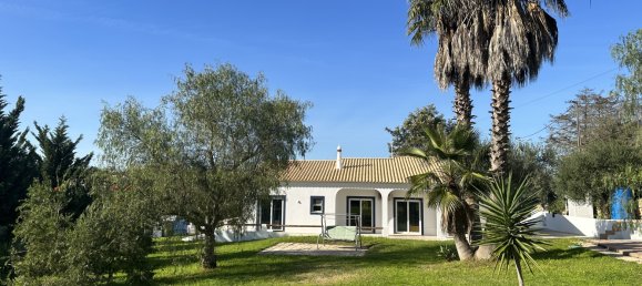 3 bedrooms Villa in Lagoa, Portugal No. 92104 2