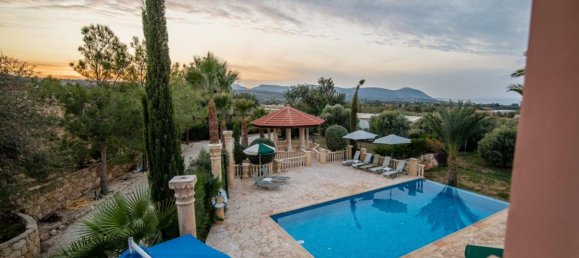 4 Schlafzimmer Villa in Paphos, Cyprus, Nr. 25099 9