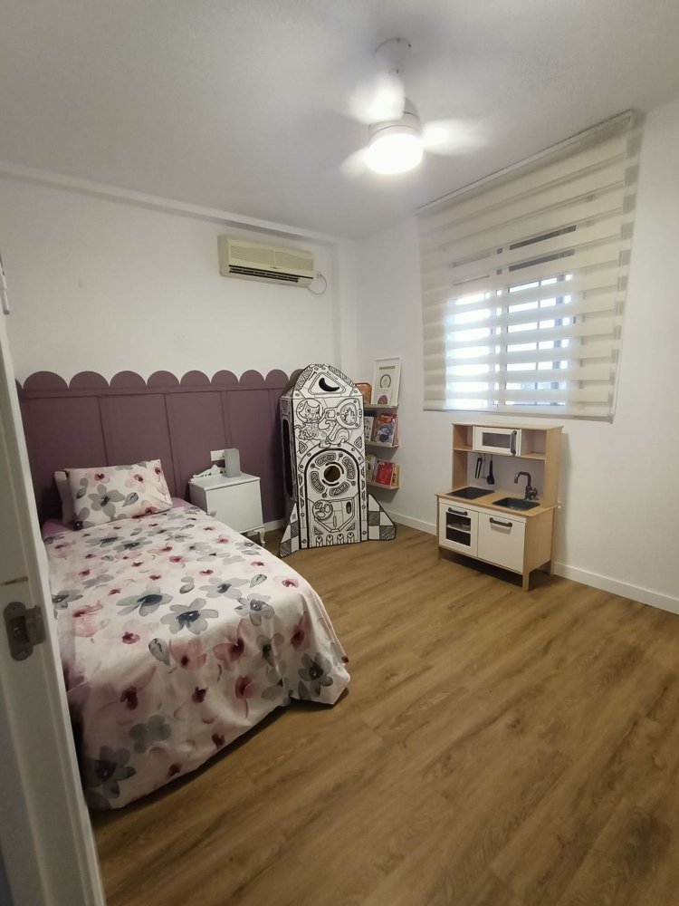 3 bedrooms Apartment in Cordoba, Spain No. 275572