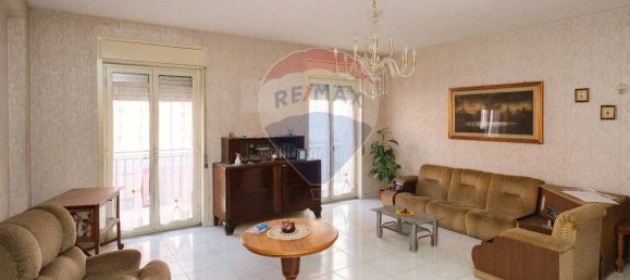 3 Schlafzimmer Wohnung in Bronte, Italy, Nr. 319034 2
