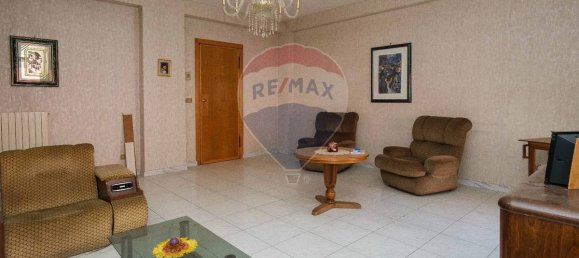 3 Schlafzimmer Wohnung in Bronte, Italy, Nr. 319034 5