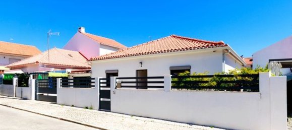 3 غرف نوم منزل في Corroios, Portugal رقم 173004 43