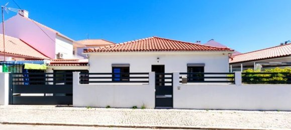 3 غرف نوم منزل في Corroios, Portugal رقم 173004 44