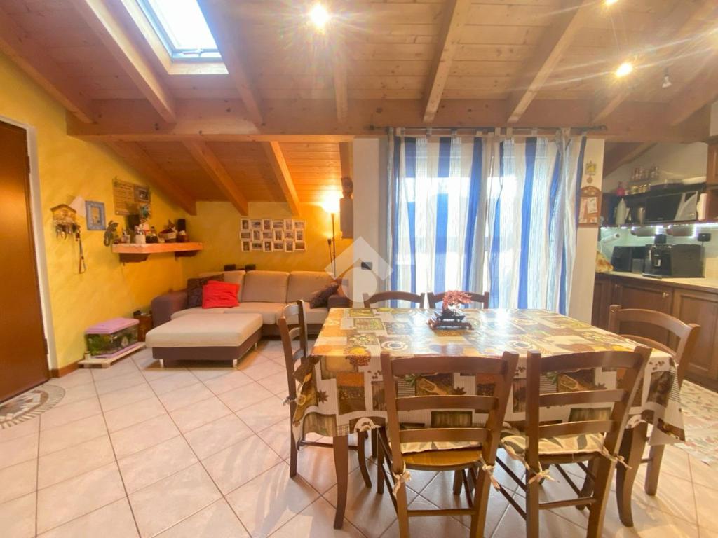 2 bedrooms Apartment in Calolziocorte, Italy No. 329564
