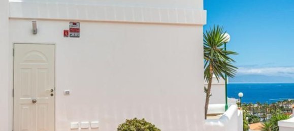 3 bedrooms House in Adeje, Spain No. 29743 16