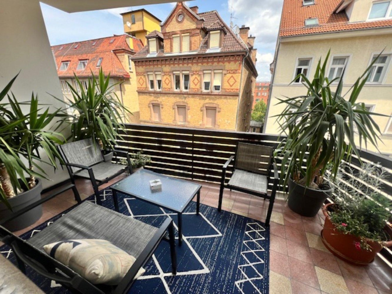 Квартира с 2 спальнями в Штутгарт, Германия № 267771