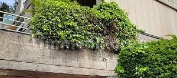 Квартира с 5 комнатами в Варесе, Италия № 359352 17