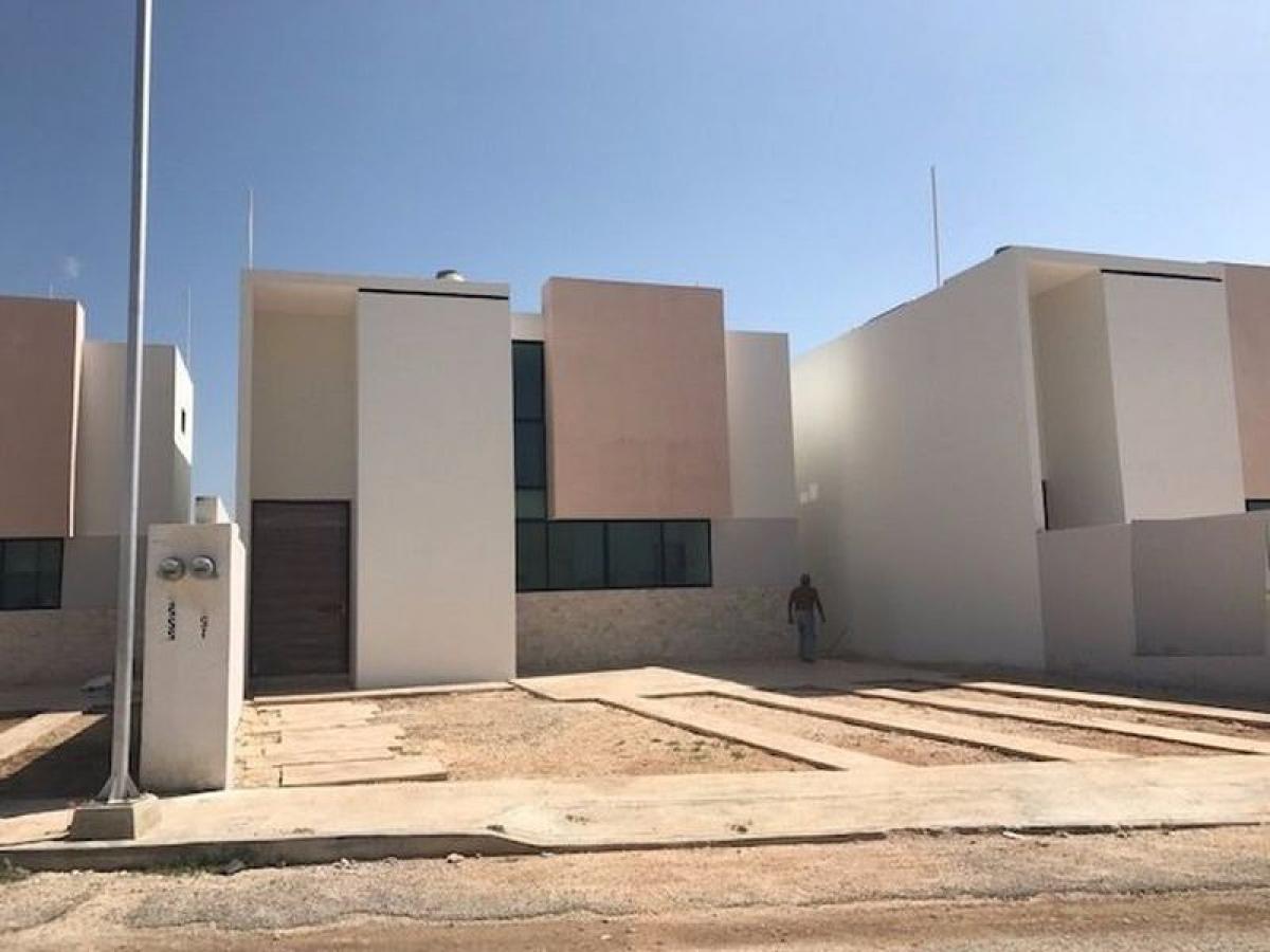 4 bedrooms House in Merida, Mexico No. 72436