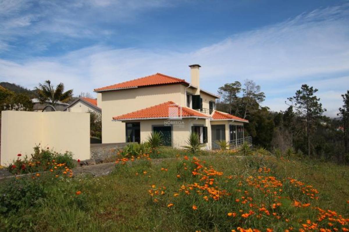 Villa de 3 dormitorios en Calheta, Portugal No. 1198
