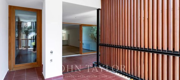 Apartamento de 4 dormitorios en Madrid, Spain No. 162329 10