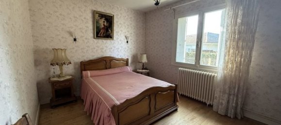 Casa de 2 dormitorios en Coutras, France No. 276713 5