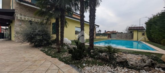 3 bedrooms Villa in Cavernago, Italy No. 360478 28