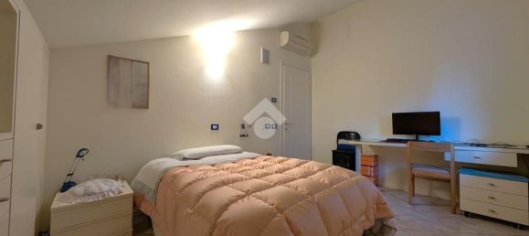 3 bedrooms Villa in Cavernago, Italy No. 360478 2