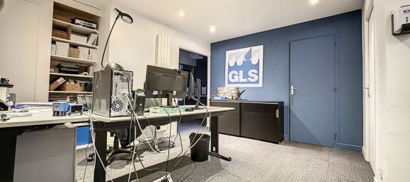 4 rooms Apartment in Paris, France No. 188794 9