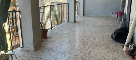 5 Schlafzimmer Wohnung in Palermo, Italy, Nr. 311051 2