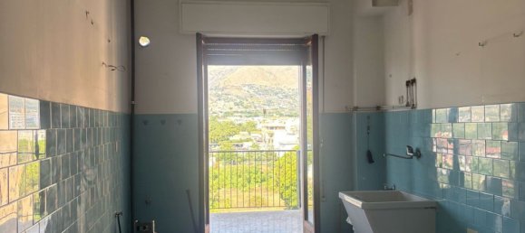 5 Schlafzimmer Wohnung in Palermo, Italy, Nr. 311051 13