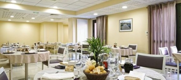 1 غرف نوم شقة في Saint-Denis-de-l'Hotel, France رقم 79789 2