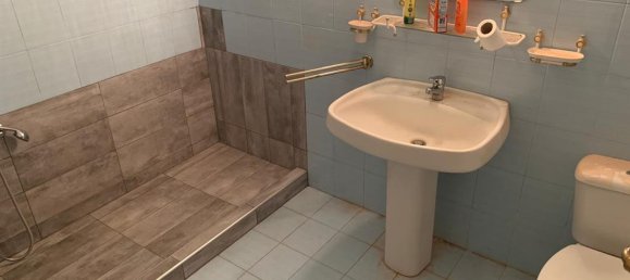 7 bedrooms Commercial property in Epanomi, Greece No. 4201 27