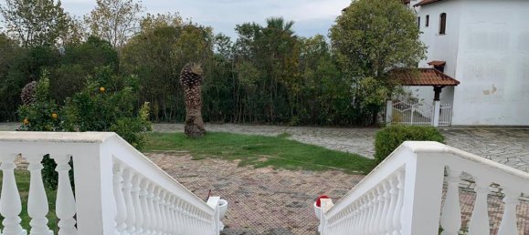 7 bedrooms Commercial property in Epanomi, Greece No. 4201 2