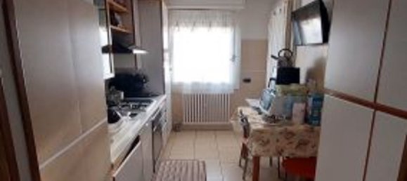 3 rooms Apartment in San Giuliano Milanese, Italy No. 29808 6