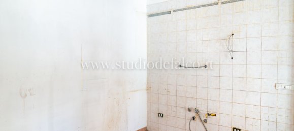 4 chambres Appartement à Naples, Italy No. 327460 11