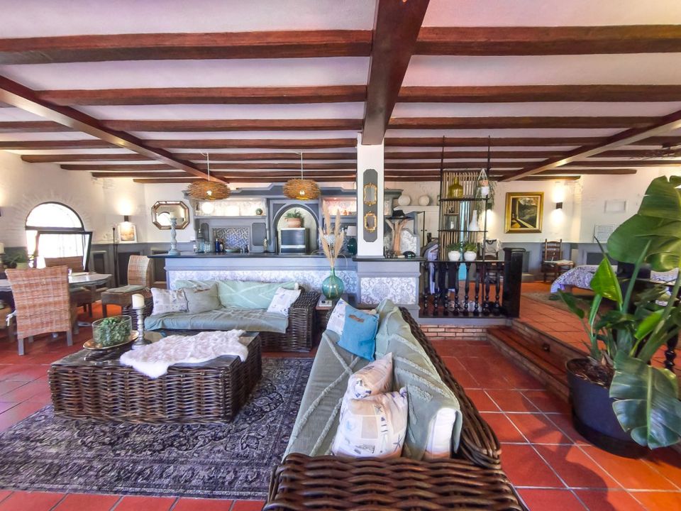 4 bedrooms Commercial property in Alicante, Spain No. 277810