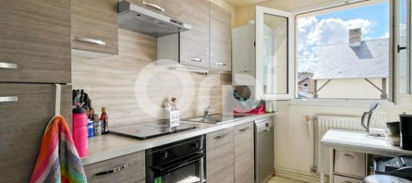 2 bedrooms Apartment in Evreux, France No. 303500 6