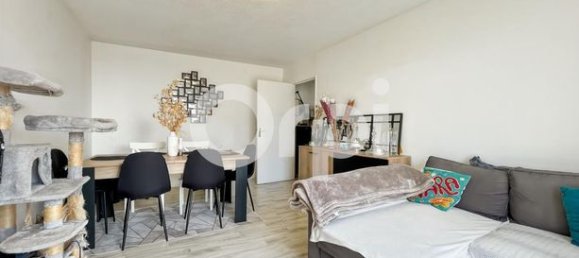 2 bedrooms Apartment in Evreux, France No. 303500 2