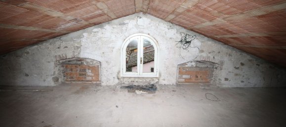 4 rooms House in Lucca, Italy No. 41497 21