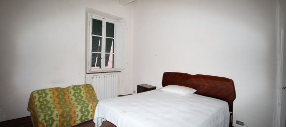 4 rooms House in Lucca, Italy No. 41497 16