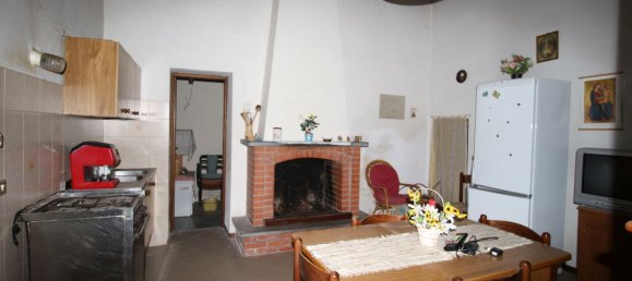 4 rooms House in Lucca, Italy No. 41497 5