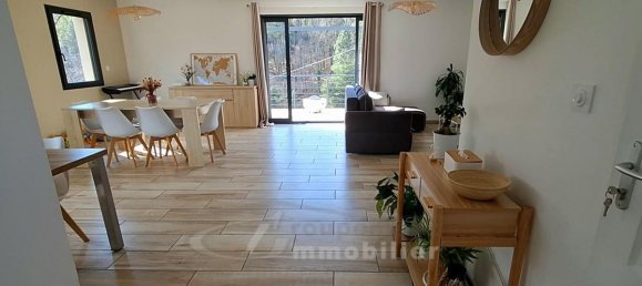 3 Schlafzimmer Haus in Peyrins, France, Nr. 205015 2