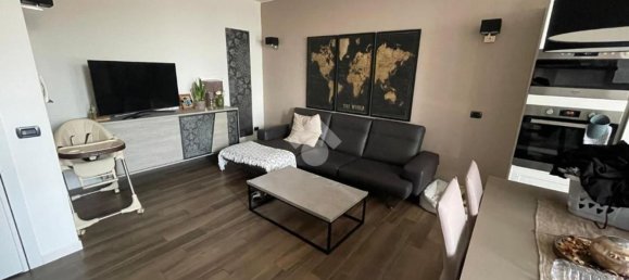 Dúplex de 4 habitaciónes en Bomporto, Italy No. 290515 10