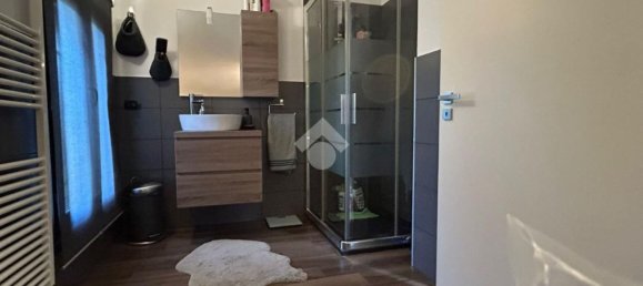 Dúplex de 4 habitaciónes en Bomporto, Italy No. 290515 22