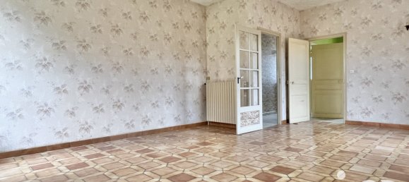 4 bedrooms House in Courtenay, France No. 55421 7