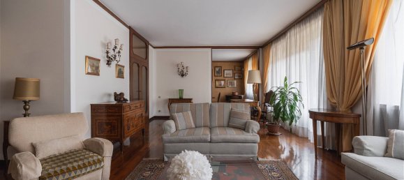 5 bedrooms Apartment in Milan, Italy No. 320760 4