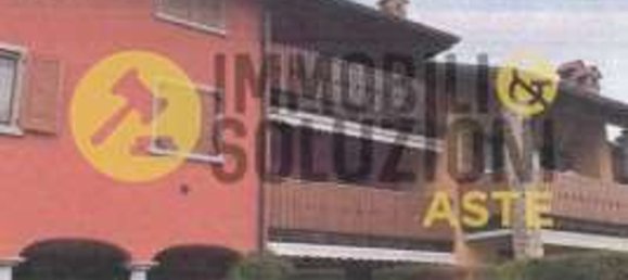 3 rooms Apartment in Clusone, Italy No. 269720 3