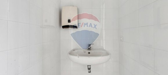 100m² Commercial property in Pieve Emanuele, Italy No. 265487 17