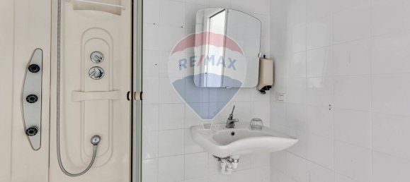 100m² Commercial property in Pieve Emanuele, Italy No. 265487 15