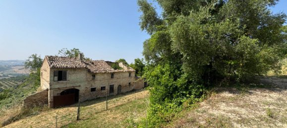 3 bedrooms House in Ponzano di Fermo, Italy No. 361434 2