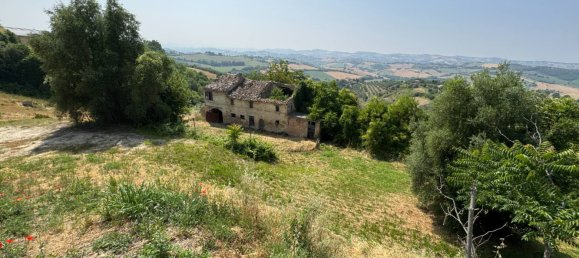 3 bedrooms House in Ponzano di Fermo, Italy No. 361434 4