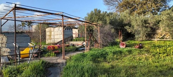 1-salle Terrain à Aci Sant'Antonio, Italy No. 30982 5