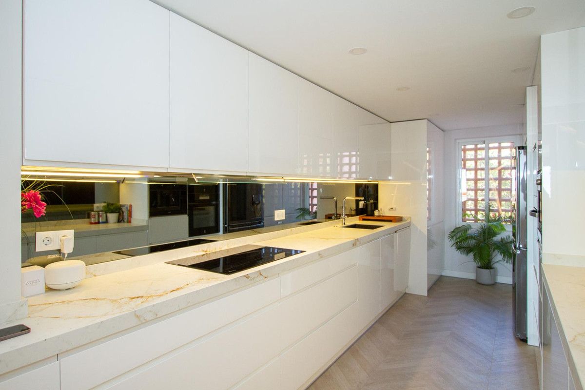 Квартира с 2 спальнями в Марбелья, Испания № 30055